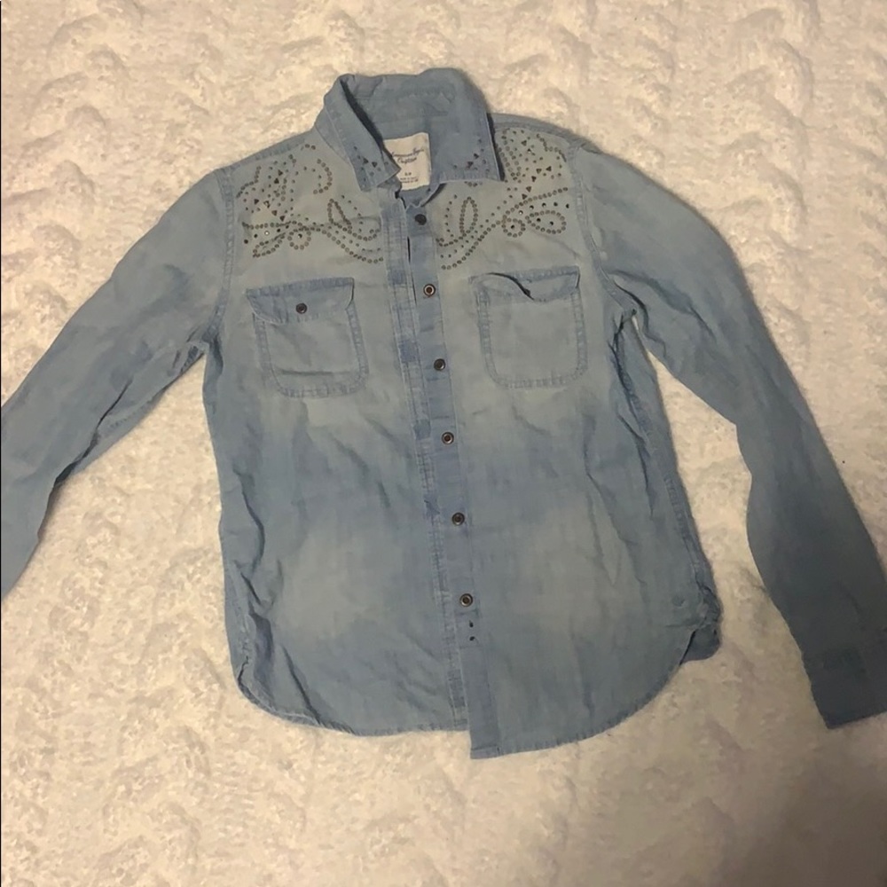 American Eagle Button Down